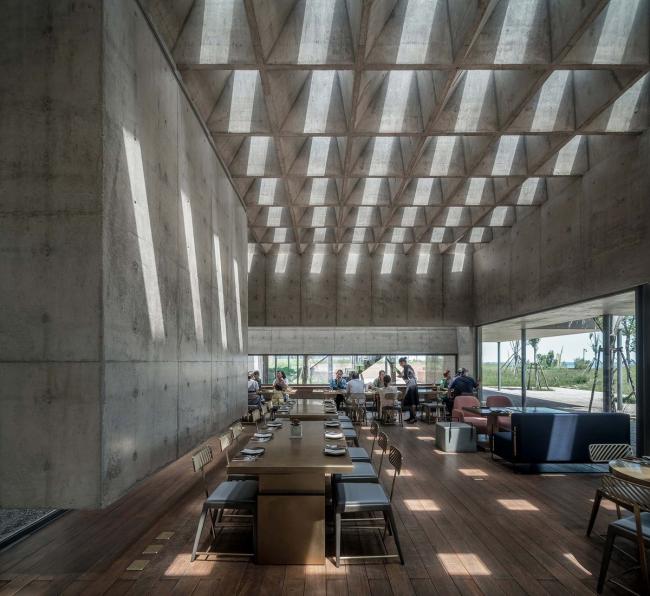 BIM建筑|海边 y 餐厅 / 直向建筑 BIM建筑|海边 y 餐厅 / 直向建筑
