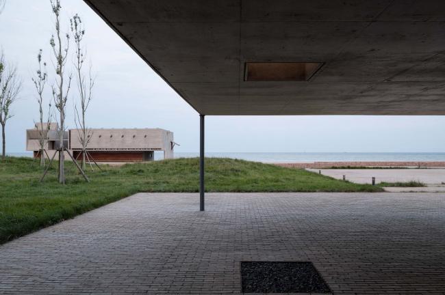 BIM建筑|海边 y 餐厅 / 直向建筑 BIM建筑|海边 y 餐厅 / 直向建筑