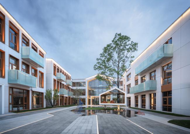 BIM建筑|南京星河WORLD·星河幼儿园 / 上海日清建筑设计 BIM建筑|南京星河WORLD·星河幼儿园 / 上海日清建筑设计