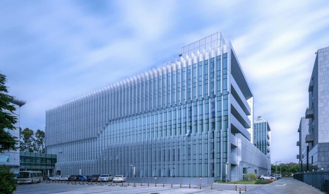 BIM建筑|是曲活动,展示科技感:广州白云国际机场综合信息年夜楼 / 武汉中合元创立筑设计 BIM建筑|是曲活动,展示科技感:广州白云国际机场综合信息年夜楼 / 武汉中合元创立筑设计