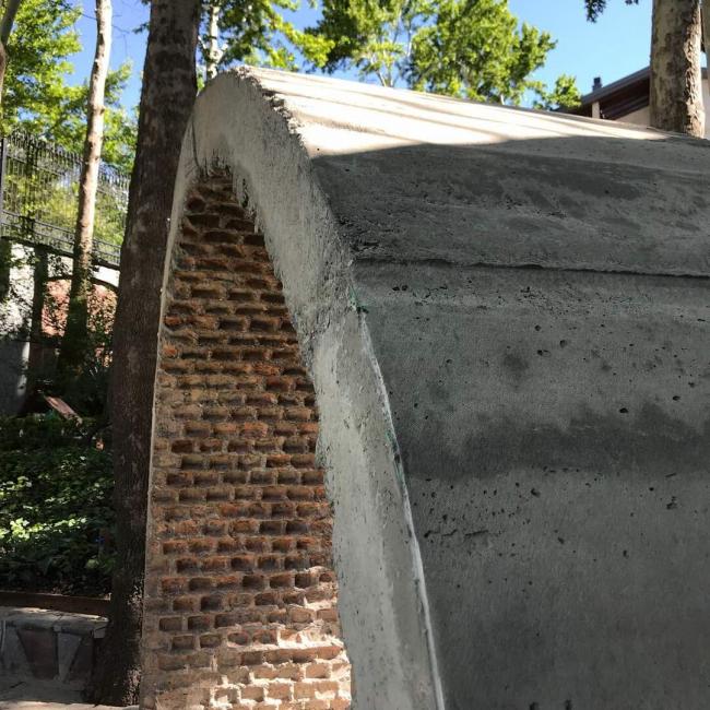 BIM建筑|Next Office 设计萨德拉艺术家论坛,回应古代波斯砖石建造技巧 BIM建筑|Next Office 设计萨德拉艺术家论坛,回应古代波斯砖石建造技巧