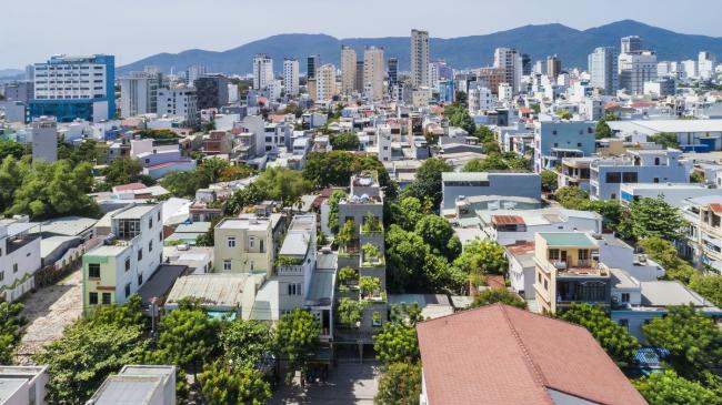 BIM建筑|安静葱茏,错落有致的梯田天台:越南花圃公寓 / Ho Khue Architects BIM建筑|安静葱茏,错落有致的梯田天台:越南花圃公寓 / Ho Khue Architects
