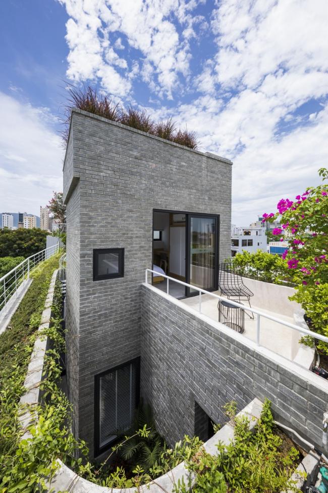 BIM建筑|安静葱茏,错落有致的梯田天台:越南花圃公寓 / Ho Khue Architects BIM建筑|安静葱茏,错落有致的梯田天台:越南花圃公寓 / Ho Khue Architects