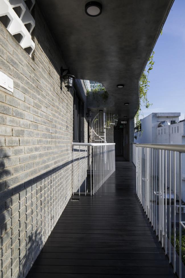 BIM建筑|安静葱茏,错落有致的梯田天台:越南花圃公寓 / Ho Khue Architects BIM建筑|安静葱茏,错落有致的梯田天台:越南花圃公寓 / Ho Khue Architects