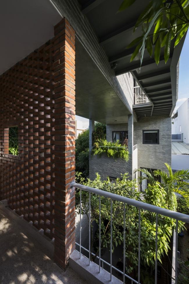 BIM建筑|安静葱茏,错落有致的梯田天台:越南花圃公寓 / Ho Khue Architects BIM建筑|安静葱茏,错落有致的梯田天台:越南花圃公寓 / Ho Khue Architects