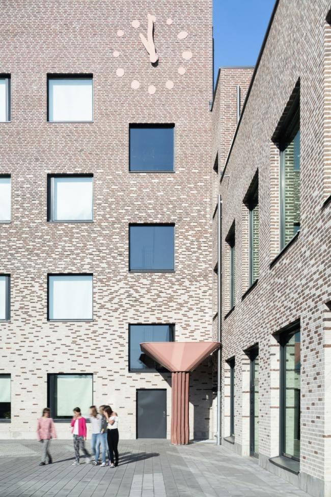 BIM建筑|保存场合记忆——Tiunda 中小黉舍 / C.F. Møller BIM建筑|保存场合记忆——Tiunda 中小黉舍 / C.F. Møller