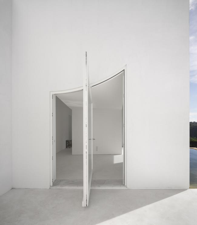 BIM建筑|荒凉上的白色雕塑“花”:Fontinha 室第 / Aires Mateus + SIA arquitectura BIM建筑|荒凉上的白色雕塑“花”:Fontinha 室第 / Aires Mateus + SIA arquitectura