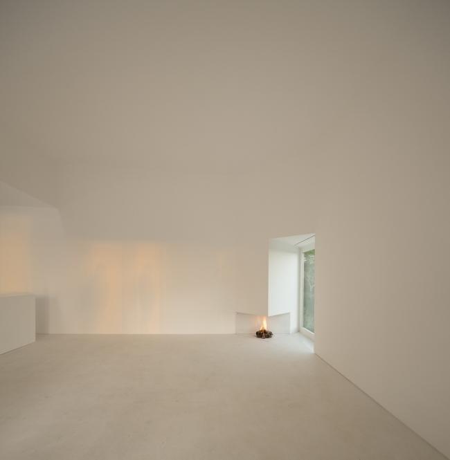 BIM建筑|荒凉上的白色雕塑“花”:Fontinha 室第 / Aires Mateus + SIA arquitectura BIM建筑|荒凉上的白色雕塑“花”:Fontinha 室第 / Aires Mateus + SIA arquitectura
