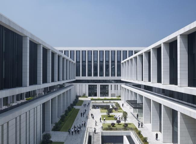 BIM建筑|南边电网出产科研综合基地 / gmp BIM建筑|南边电网出产科研综合基地 / gmp