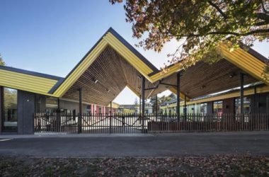 BIM建筑|弗里曼海湾黉舍,新西兰 / RTA Studio-BIM建筑网