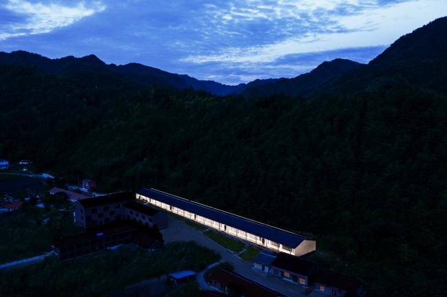 BIM建筑|秦岭山下百米食堂 / STUDIO QI BIM建筑|秦岭山下百米食堂 / STUDIO QI