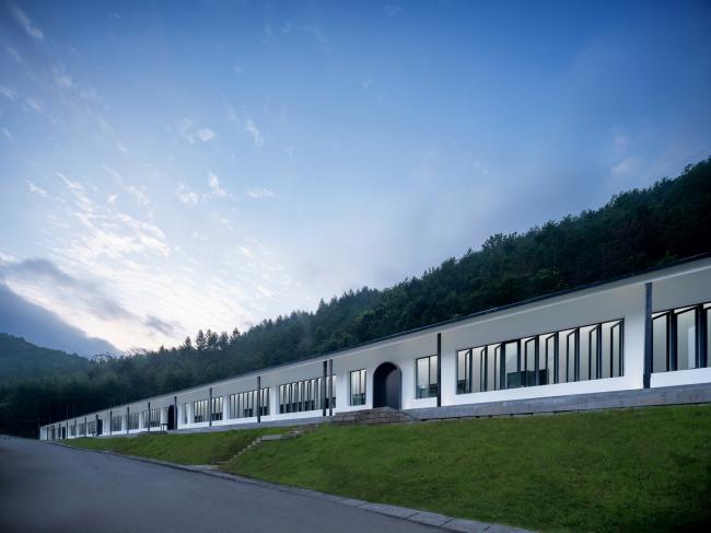 BIM建筑|秦岭山下百米食堂 / STUDIO QI BIM建筑|秦岭山下百米食堂 / STUDIO QI