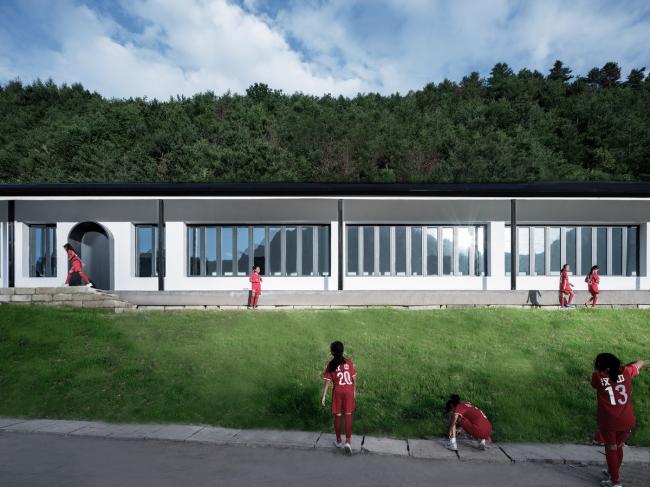 BIM建筑|秦岭山下百米食堂 / STUDIO QI BIM建筑|秦岭山下百米食堂 / STUDIO QI
