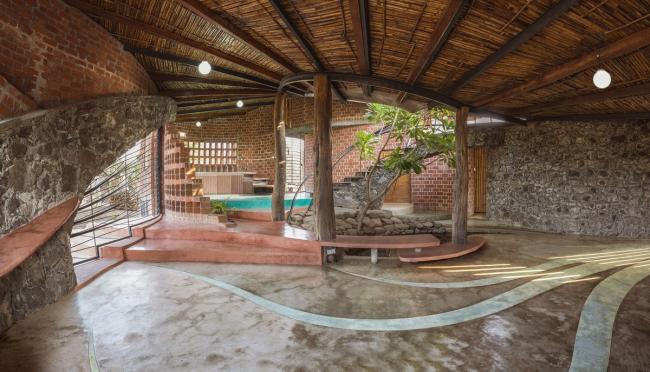 BIM建筑|飞动的曲线映进村落天际线:印度红砖之屋 / iStudio architecture BIM建筑|飞动的曲线映进村落天际线:印度红砖之屋 / iStudio architecture