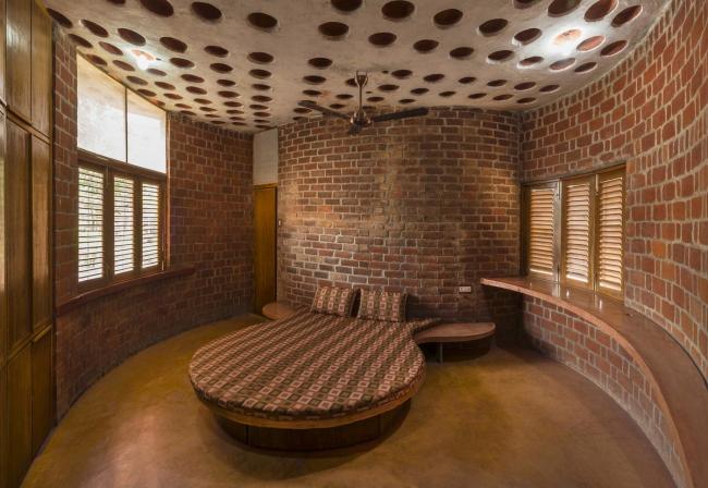 BIM建筑|飞动的曲线映进村落天际线:印度红砖之屋 / iStudio architecture BIM建筑|飞动的曲线映进村落天际线:印度红砖之屋 / iStudio architecture