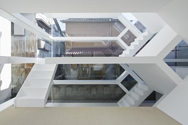 BIM建筑|寻找虚拟与实际之间的衔接:S 室第 / 柄泽祐辅建筑设计事务所 建筑鉴赏 第6张-BIM建筑网 BIM建筑|寻找虚拟与实际之间的衔接:S 室第 / 柄泽祐辅建筑设计事务所 建筑鉴赏 第6张
