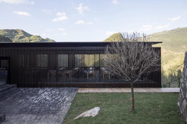 BIM建筑|山间餐厅与酒吧 / 休耕建筑 建筑鉴赏 第4张-BIM建筑网 BIM建筑|山间餐厅与酒吧 / 休耕建筑 建筑鉴赏 第4张