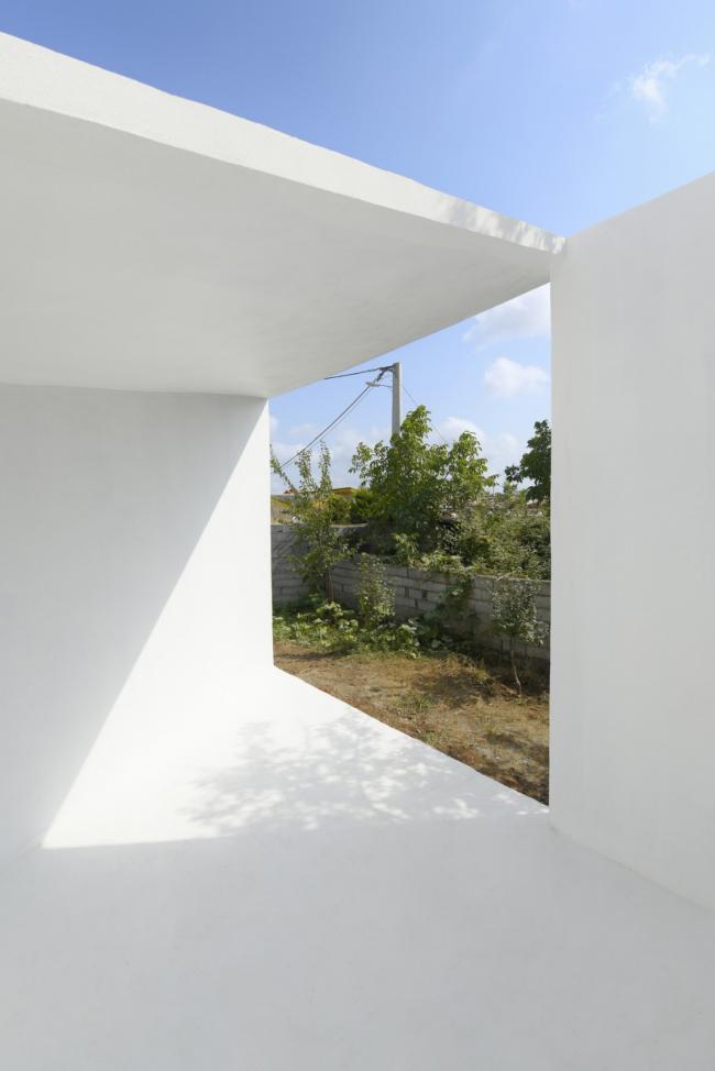 BIM建筑|村落聚落间的一抹白:纳特尔沐日别墅 / KA建筑工作室 建筑鉴赏 第10张-BIM建筑网 BIM建筑|村落聚落间的一抹白:纳特尔沐日别墅 / KA建筑工作室 建筑鉴赏 第10张
