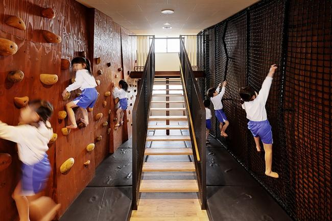 BIM建筑|以玩耍为主题的日本幼儿园——KO幼儿园 / 日比野设计+Kids Design Labo 建筑鉴赏 第13张-BIM建筑网 BIM建筑|以玩耍为主题的日本幼儿园——KO幼儿园 / 日比野设计+Kids Design Labo 建筑鉴赏 第13张