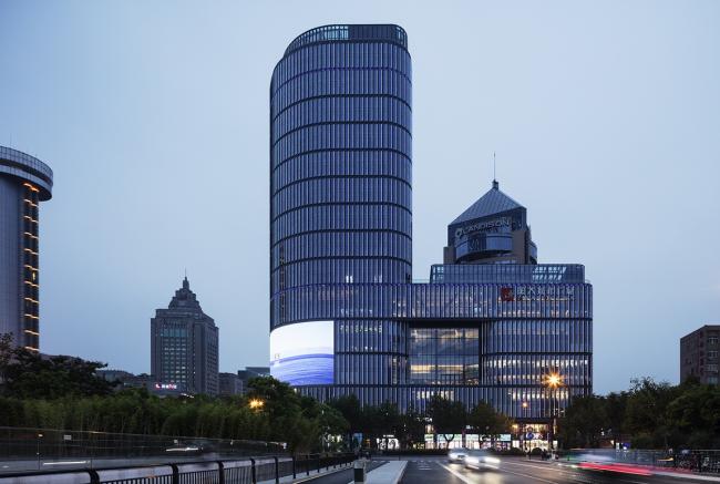 BIM建筑|以一袭富丽的着装回来:杭州国年夜城市广场 / gmp 建筑鉴赏 第1张-BIM建筑网 BIM建筑|以一袭富丽的着装回来:杭州国年夜城市广场 / gmp 建筑鉴赏 第1张