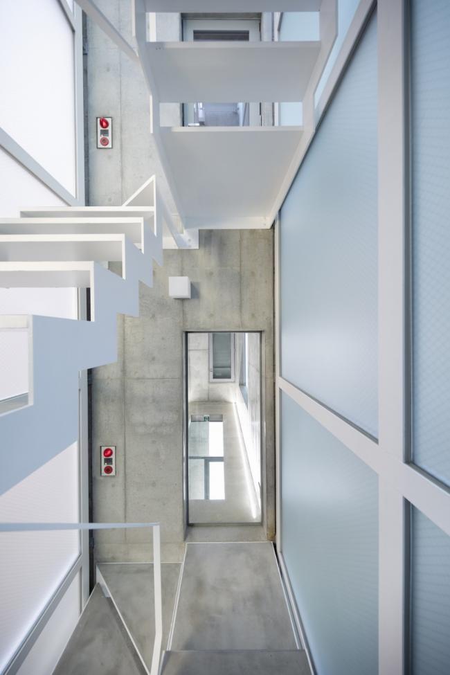 BIM建筑|在闹市冷巷中瞻仰天光:银座合租年夜楼 / SO&CO. 建筑鉴赏 第7张-BIM建筑网 BIM建筑|在闹市冷巷中瞻仰天光:银座合租年夜楼 / SO&CO. 建筑鉴赏 第7张