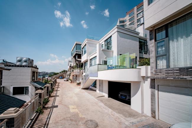 BIM建筑|纯净而浪漫,洱海边的婚纱摄影第宅 / 平介设计 建筑鉴赏 第1张-BIM建筑网 BIM建筑|纯净而浪漫,洱海边的婚纱摄影第宅 / 平介设计 建筑鉴赏 第1张