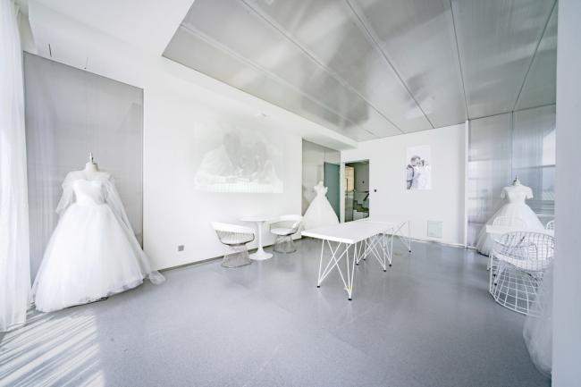 BIM建筑|纯净而浪漫,洱海边的婚纱摄影第宅 / 平介设计 建筑鉴赏 第9张-BIM建筑网 BIM建筑|纯净而浪漫,洱海边的婚纱摄影第宅 / 平介设计 建筑鉴赏 第9张