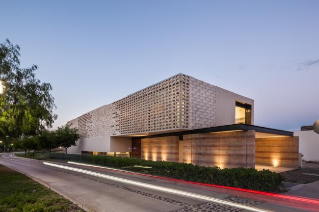 BIM建筑|轻奢而优雅,透着地盘的天然气味:RSV 室第 / Arkylab 建筑鉴赏 第1张-BIM建筑网 BIM建筑|轻奢而优雅,透着地盘的天然气味:RSV 室第 / Arkylab 建筑鉴赏 第1张