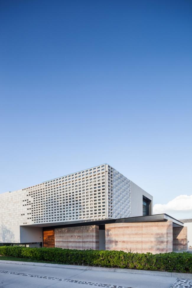 BIM建筑|轻奢而优雅,透着地盘的天然气味:RSV 室第 / Arkylab 建筑鉴赏 第3张-BIM建筑网 BIM建筑|轻奢而优雅,透着地盘的天然气味:RSV 室第 / Arkylab 建筑鉴赏 第3张