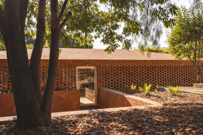 BIM建筑|落进人世的智者宝盒:莫雷利亚文化中间 / Iván Marín + Doho constructivo 建筑鉴赏 第6张-BIM建筑网 BIM建筑|落进人世的智者宝盒:莫雷利亚文化中间 / Iván Marín + Doho constructivo 建筑鉴赏 第6张
