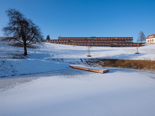 BIM建筑|错落于丘陵原野之上的疗养中间 / Dietger Wissounig Architekten 建筑鉴赏 第26张-BIM建筑网 BIM建筑|错落于丘陵原野之上的疗养中间 / Dietger Wissounig Architekten 建筑鉴赏 第26张