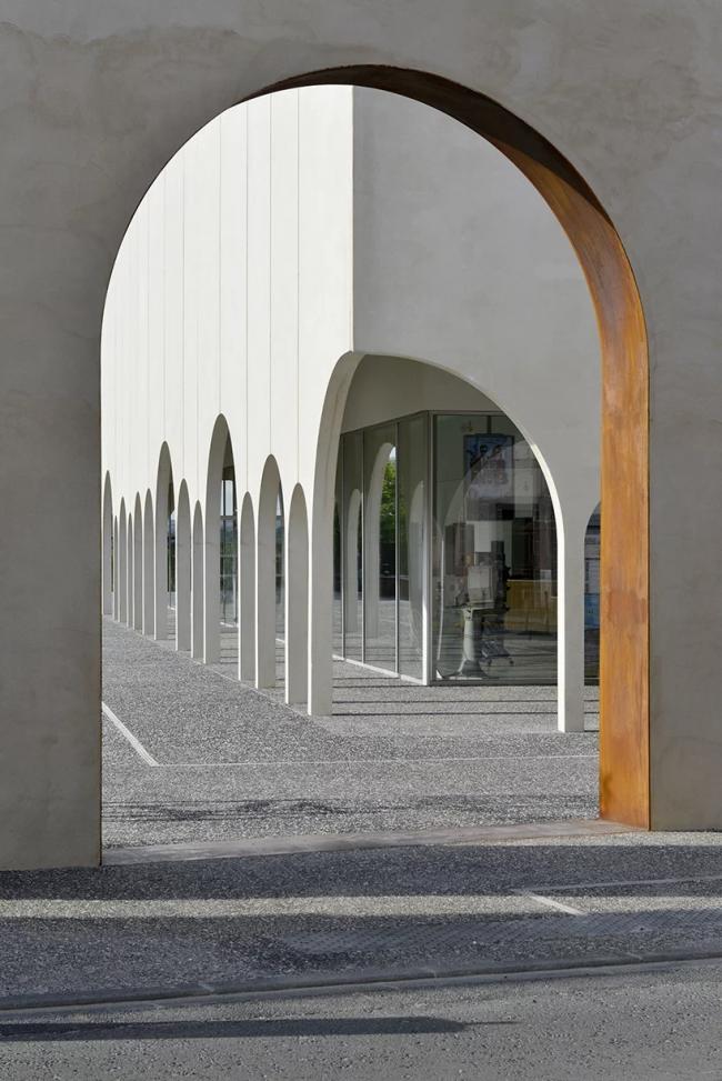 BIM建筑|法国里永片子院 / Tracks Architects 建筑鉴赏 第7张-BIM建筑网 BIM建筑|法国里永片子院 / Tracks Architects 建筑鉴赏 第7张