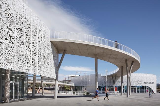 BIM建筑|海洋与陆地之间的白色珍珠:阿格德角博彩与展览中间 / A+Architecture 建筑鉴赏 第5张-BIM建筑网 BIM建筑|海洋与陆地之间的白色珍珠:阿格德角博彩与展览中间 / A+Architecture 建筑鉴赏 第5张