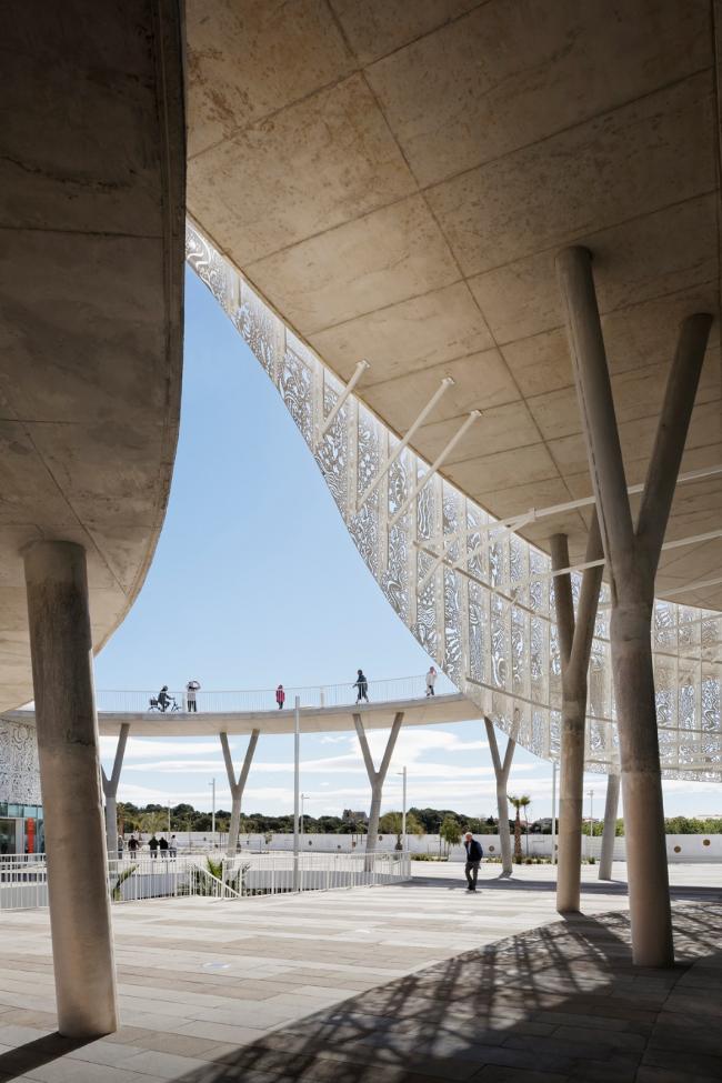 BIM建筑|海洋与陆地之间的白色珍珠:阿格德角博彩与展览中间 / A+Architecture 建筑鉴赏 第6张-BIM建筑网 BIM建筑|海洋与陆地之间的白色珍珠:阿格德角博彩与展览中间 / A+Architecture 建筑鉴赏 第6张