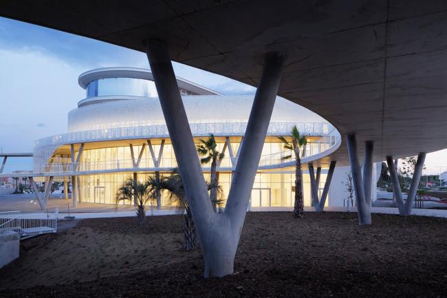 BIM建筑|海洋与陆地之间的白色珍珠:阿格德角博彩与展览中间 / A+Architecture 建筑鉴赏 第9张-BIM建筑网 BIM建筑|海洋与陆地之间的白色珍珠:阿格德角博彩与展览中间 / A+Architecture 建筑鉴赏 第9张