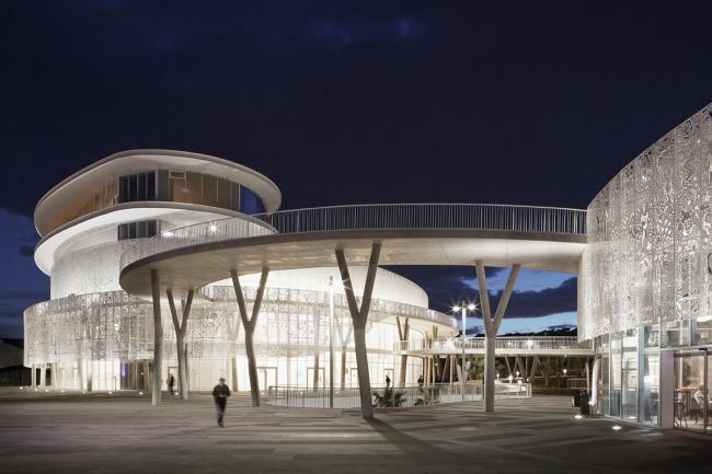 BIM建筑|海洋与陆地之间的白色珍珠:阿格德角博彩与展览中间 / A+Architecture 建筑鉴赏 第10张-BIM建筑网 BIM建筑|海洋与陆地之间的白色珍珠:阿格德角博彩与展览中间 / A+Architecture 建筑鉴赏 第10张