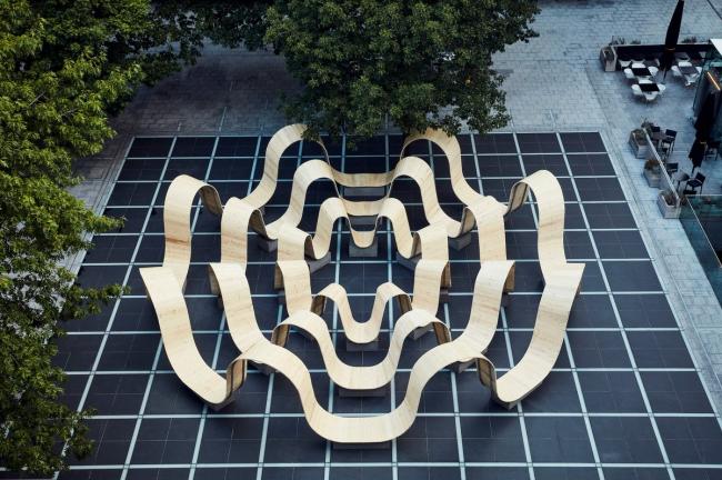 BIM建筑|2019 伦敦设计节波形木构装配:“请落座” / 保罗•考克斯奇 建筑鉴赏 第10张-BIM建筑网 BIM建筑|2019 伦敦设计节波形木构装配:“请落座” / 保罗•考克斯奇 建筑鉴赏 第10张