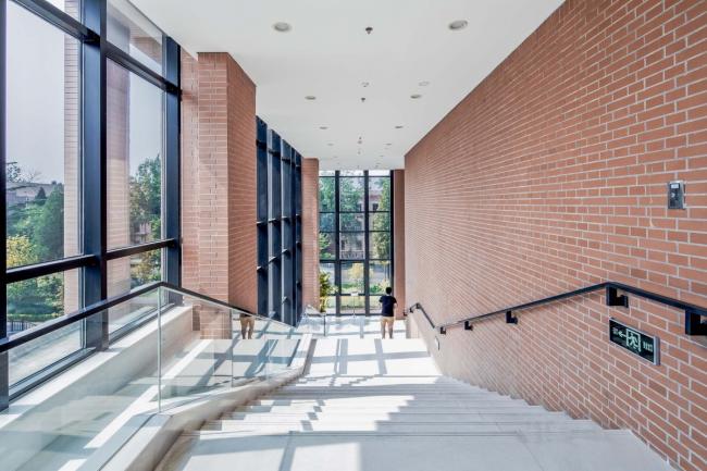 BIM建筑|清华年夜学藏书楼北楼 / 清华年夜学建筑设计研讨院 建筑鉴赏 第15张-BIM建筑网 BIM建筑|清华年夜学藏书楼北楼 / 清华年夜学建筑设计研讨院 建筑鉴赏 第15张