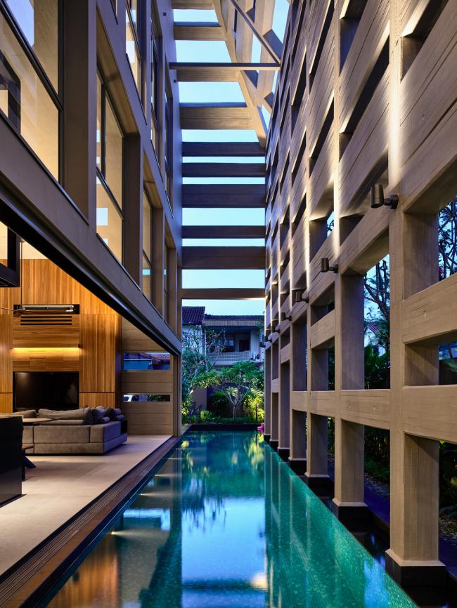 BIM建筑|混凝土日光室第,展示梁柱构造之美 / HYLA Architects 建筑鉴赏 第2张-BIM建筑网 BIM建筑|混凝土日光室第,展示梁柱构造之美 / HYLA Architects 建筑鉴赏 第2张
