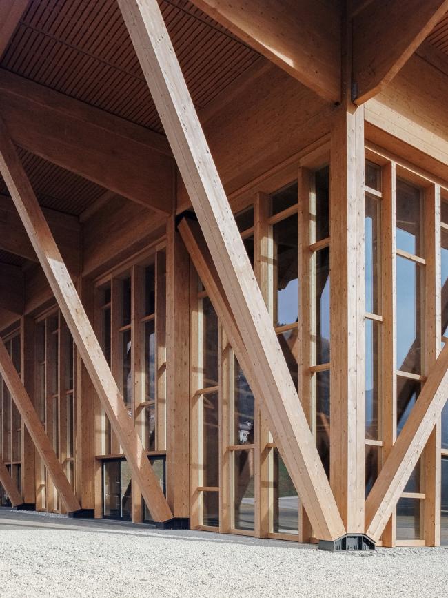 BIM建筑|连绵波折,消隐于阿尔卑斯山谷地:阿戈多会议展览中间 / Studio Botter + Studio Bressan 建筑鉴赏 第12张-BIM建筑网 BIM建筑|连绵波折,消隐于阿尔卑斯山谷地:阿戈多会议展览中间 / Studio Botter + Studio Bressan 建筑鉴赏 第12张