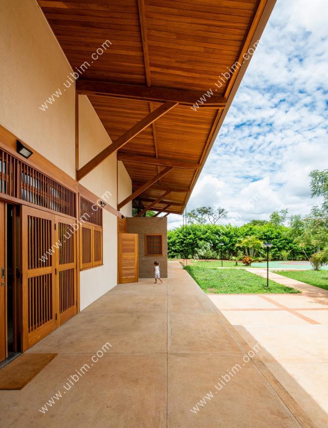 BIM建筑|草丛,泥巴,荡秋千:乡野田园里的儿童之家 BIM建筑|草丛,泥巴,荡秋千:乡野田园里的儿童之家