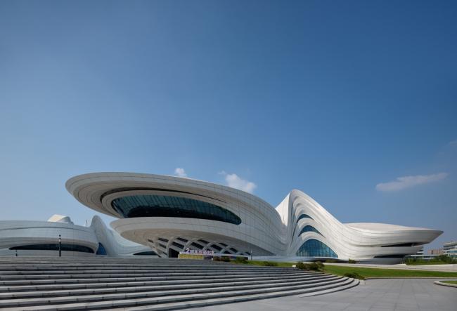 BIM建筑|长沙梅溪湖国际文化艺术中心 / 扎哈·哈迪德建筑事务所 BIM建筑|长沙梅溪湖国际文化艺术中心 / 扎哈·哈迪德建筑事务所