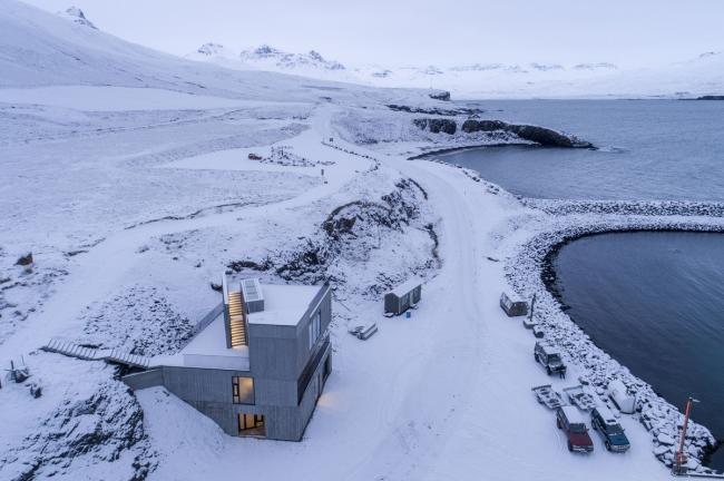 BIM建筑|守护峡湾的巨石:冰岛东博尔加峡湾游客中心 / Andersen & Sigurdsson Architects BIM建筑|守护峡湾的巨石:冰岛东博尔加峡湾游客中心 / Andersen & Sigurdsson Architects