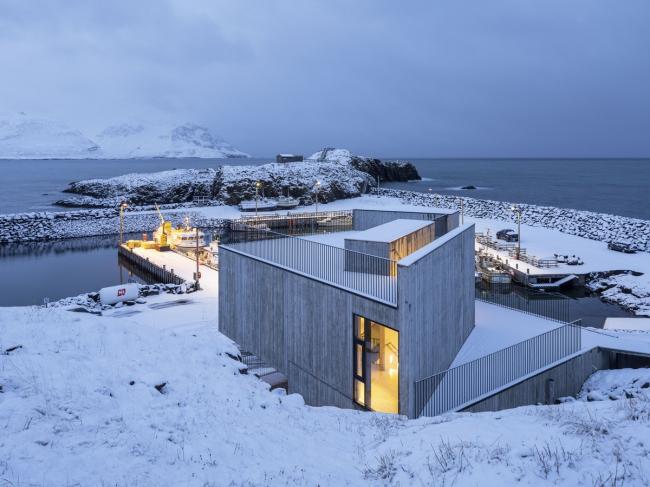BIM建筑|守护峡湾的巨石:冰岛东博尔加峡湾游客中心 / Andersen & Sigurdsson Architects BIM建筑|守护峡湾的巨石:冰岛东博尔加峡湾游客中心 / Andersen & Sigurdsson Architects