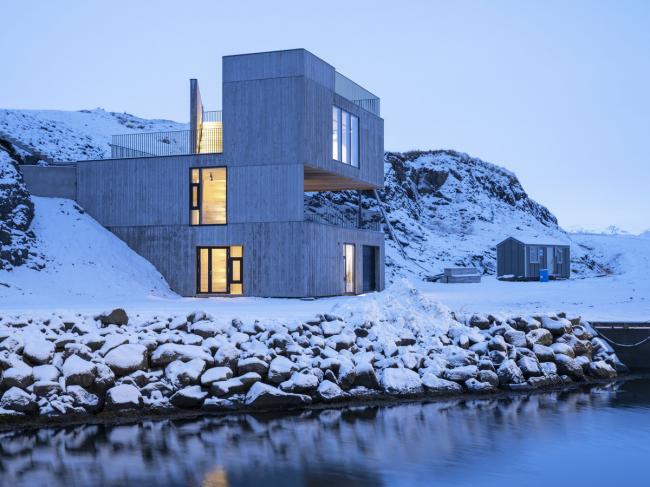 BIM建筑|守护峡湾的巨石:冰岛东博尔加峡湾游客中心 / Andersen & Sigurdsson Architects BIM建筑|守护峡湾的巨石:冰岛东博尔加峡湾游客中心 / Andersen & Sigurdsson Architects