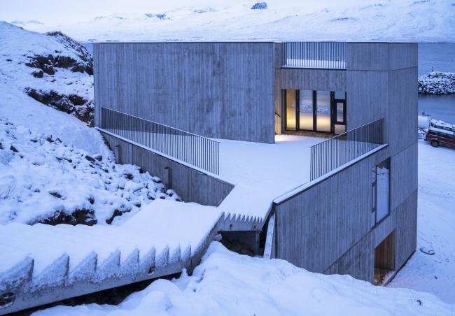 BIM建筑|守护峡湾的巨石:冰岛东博尔加峡湾游客中心 / Andersen & Sigurdsson Architects BIM建筑|守护峡湾的巨石:冰岛东博尔加峡湾游客中心 / Andersen & Sigurdsson Architects