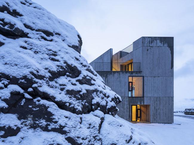 BIM建筑|守护峡湾的巨石:冰岛东博尔加峡湾游客中心 / Andersen & Sigurdsson Architects BIM建筑|守护峡湾的巨石:冰岛东博尔加峡湾游客中心 / Andersen & Sigurdsson Architects