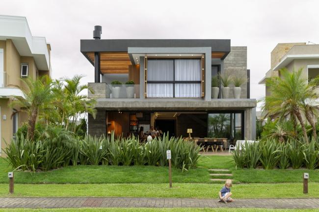 BIM建筑|闲暇静坐,赏湖冥想:77号房子 / Aunic Arquitetos-BIM建筑网