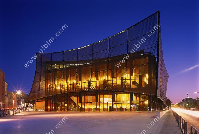BIM建筑|轻遮于空中巨幕之下:阿尔比大剧院 / Dominique Perrault Architecture BIM建筑|轻遮于空中巨幕之下:阿尔比大剧院 / Dominique Perrault Architecture
