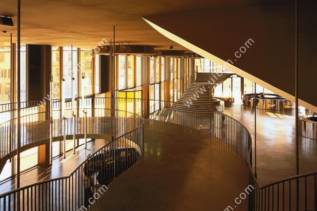 BIM建筑|轻遮于空中巨幕之下:阿尔比大剧院 / Dominique Perrault Architecture BIM建筑|轻遮于空中巨幕之下:阿尔比大剧院 / Dominique Perrault Architecture